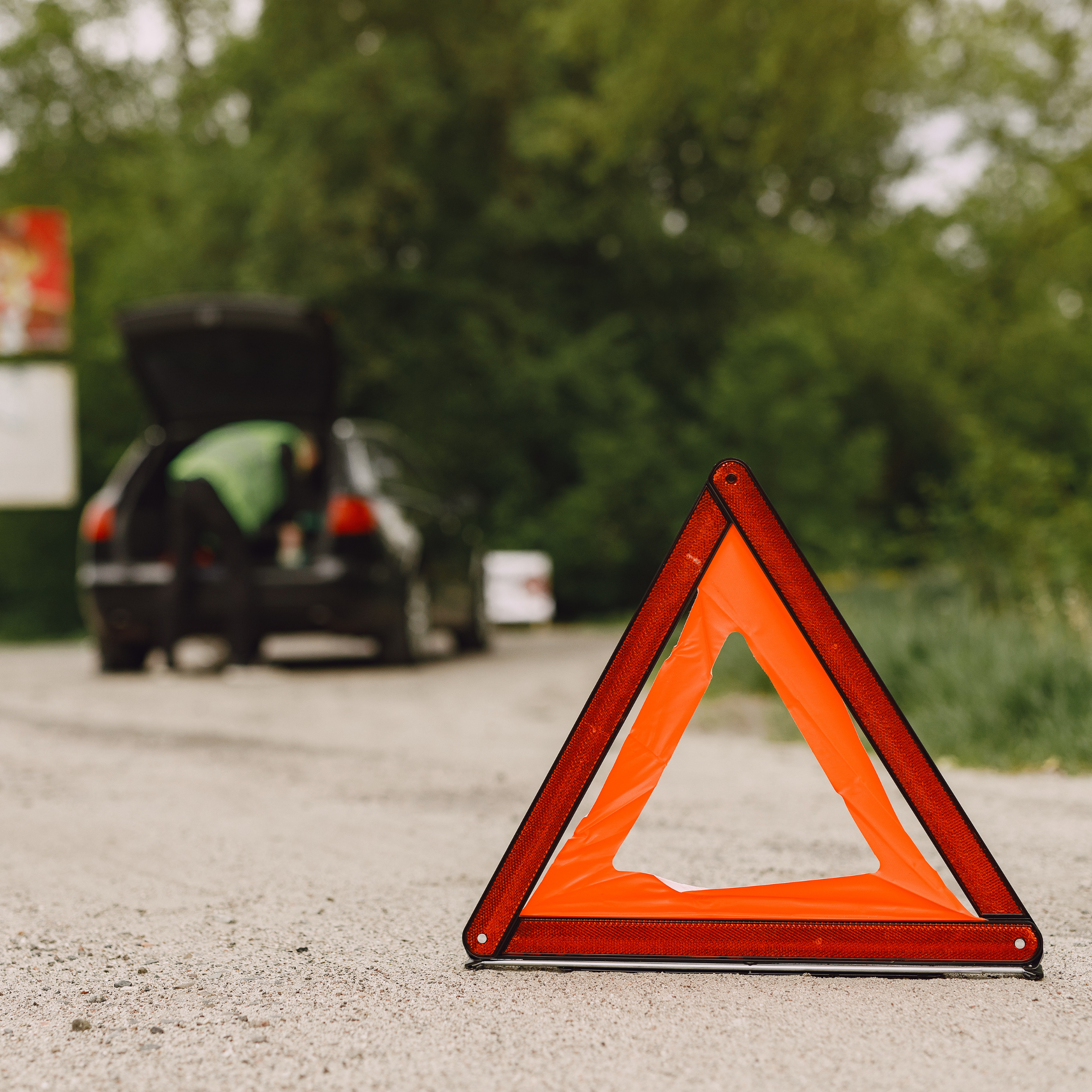 Warning triangle in use at a breakdowm
